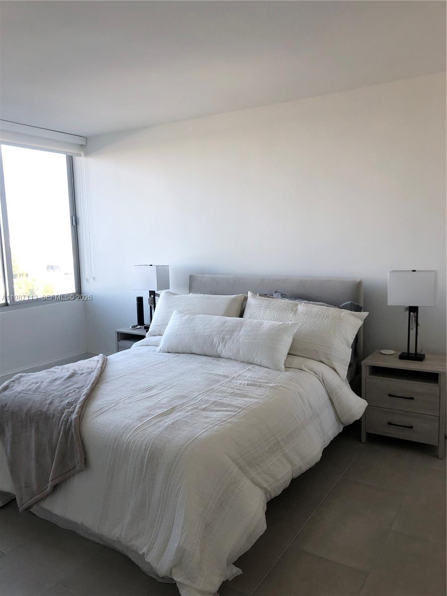 image Mirador 1000 (South Tower)14