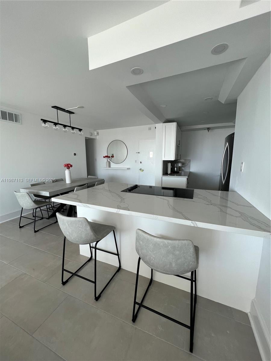 image Mirador 1000 (South Tower)6