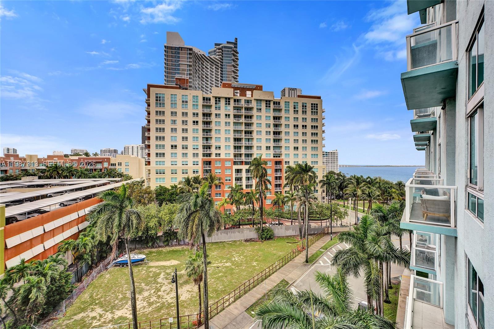 1900 N Bayshore Dr #816 Miami, FL 33132