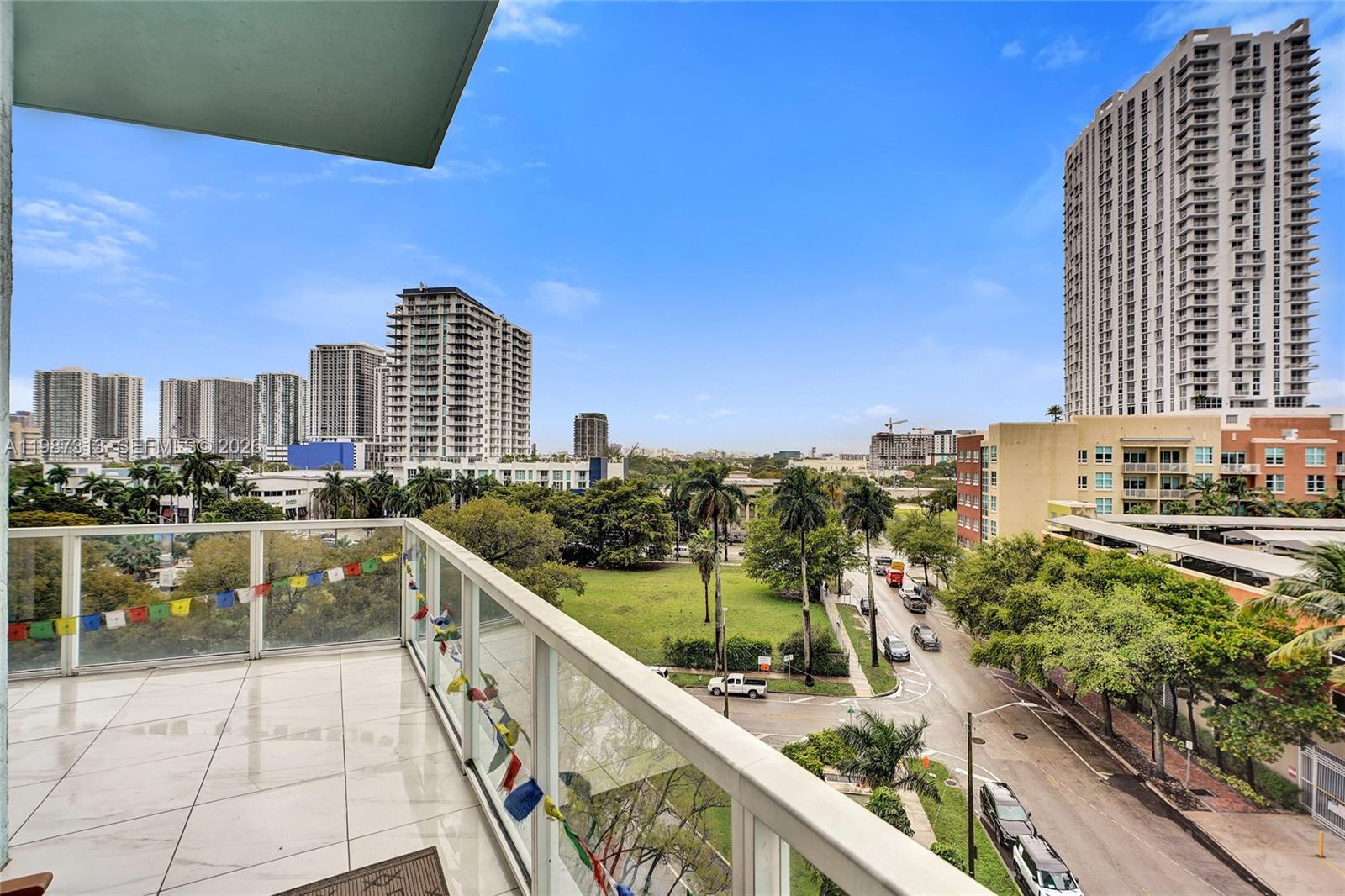 1900 N Bayshore Dr #816 Miami, FL 33132