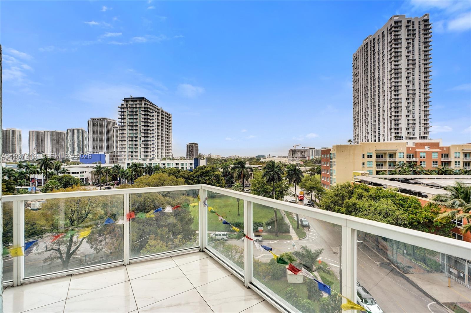 1900 N Bayshore Dr #816 Miami, FL 33132