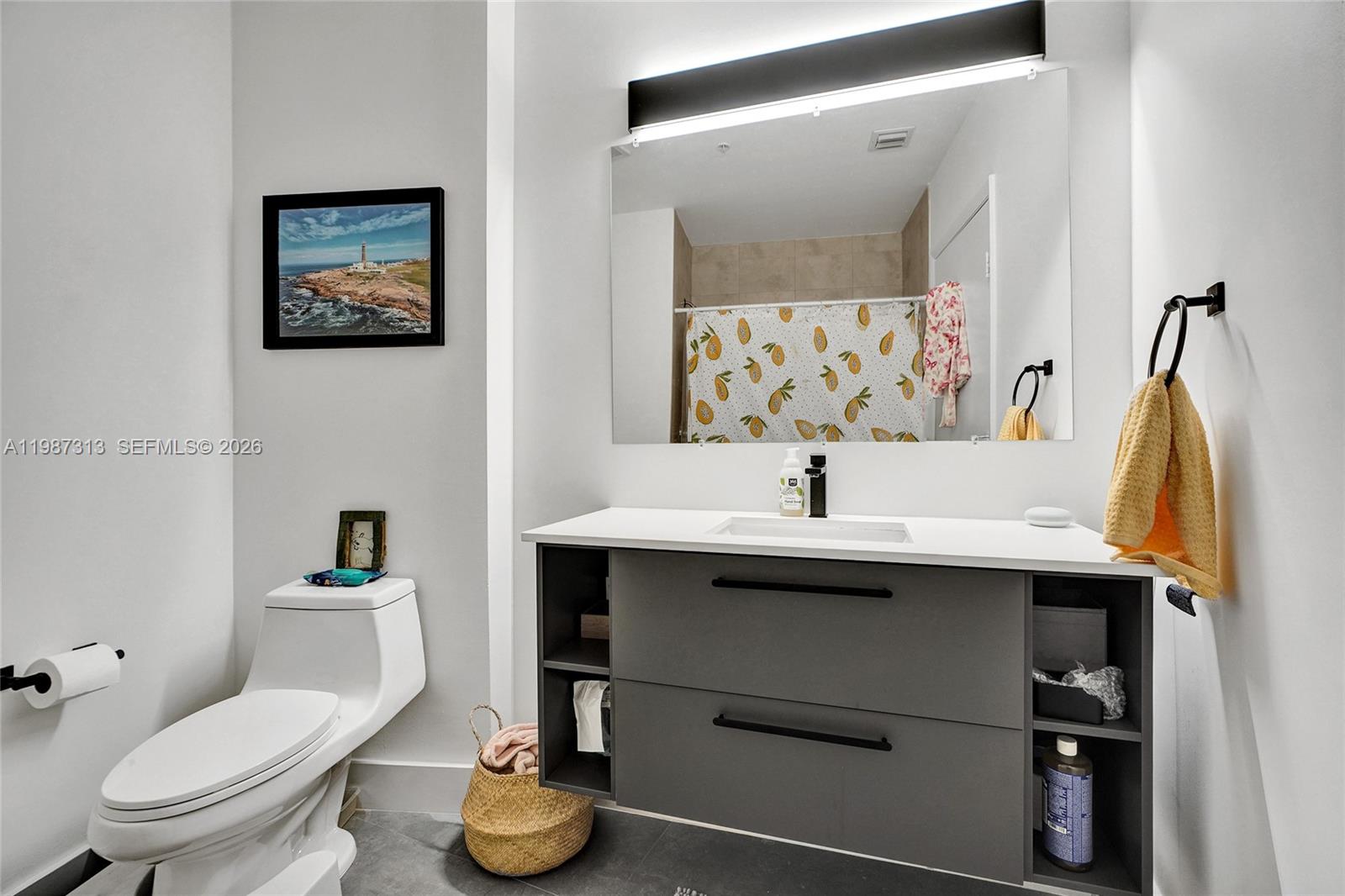 1900 N Bayshore Dr #816 Miami, FL 33132