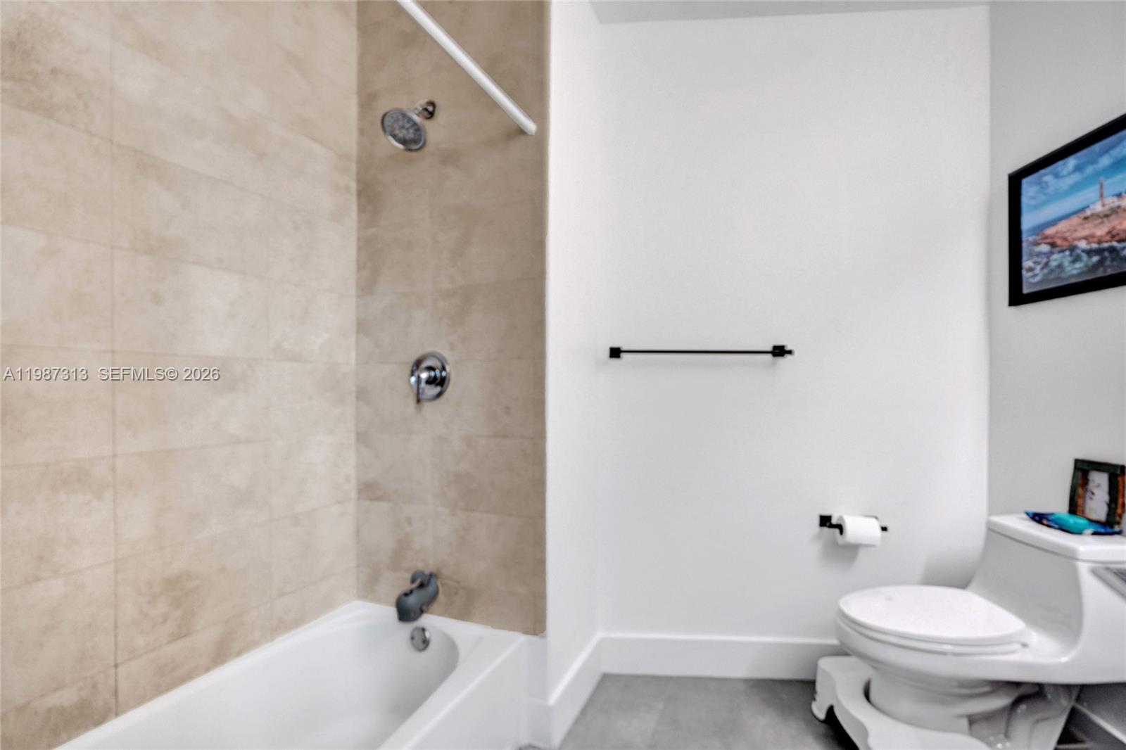 1900 N Bayshore Dr #816 Miami, FL 33132