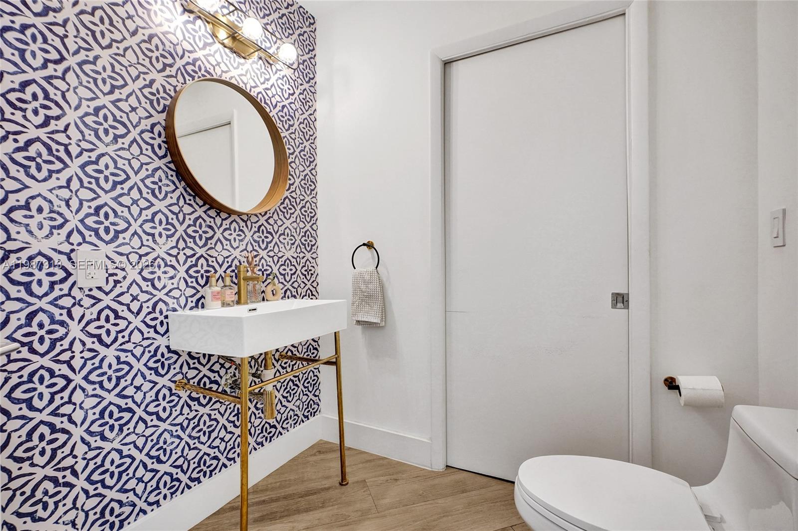 1900 N Bayshore Dr #816 Miami, FL 33132