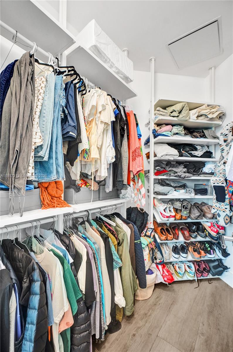 1900 N Bayshore Dr #816 Miami, FL 33132