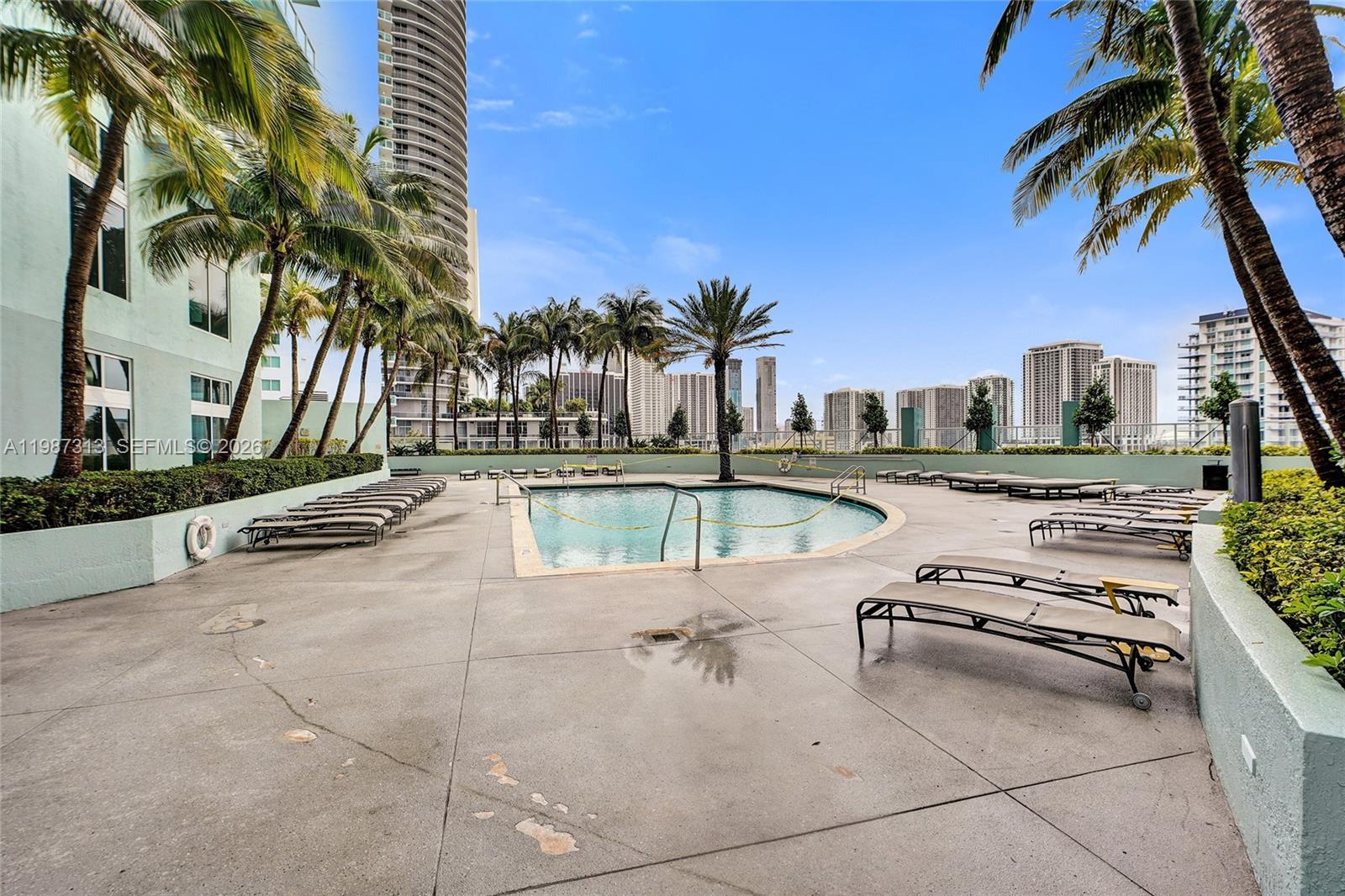 1900 N Bayshore Dr #816 Miami, FL 33132