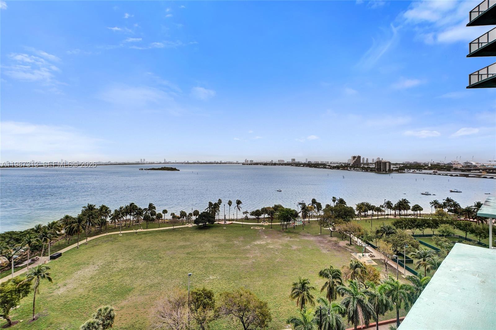 1900 N Bayshore Dr #816 Miami, FL 33132