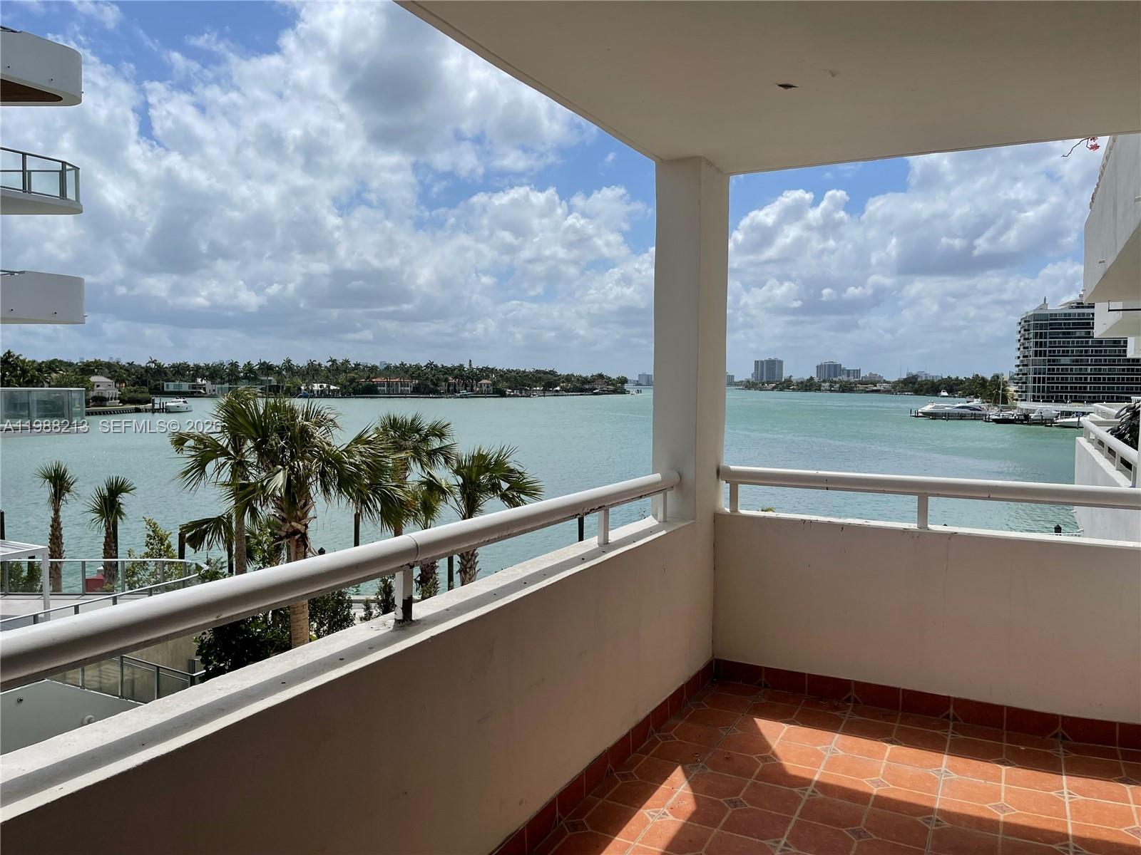 6820 Indian Crk Dr #3B Miami Beach, FL 33141