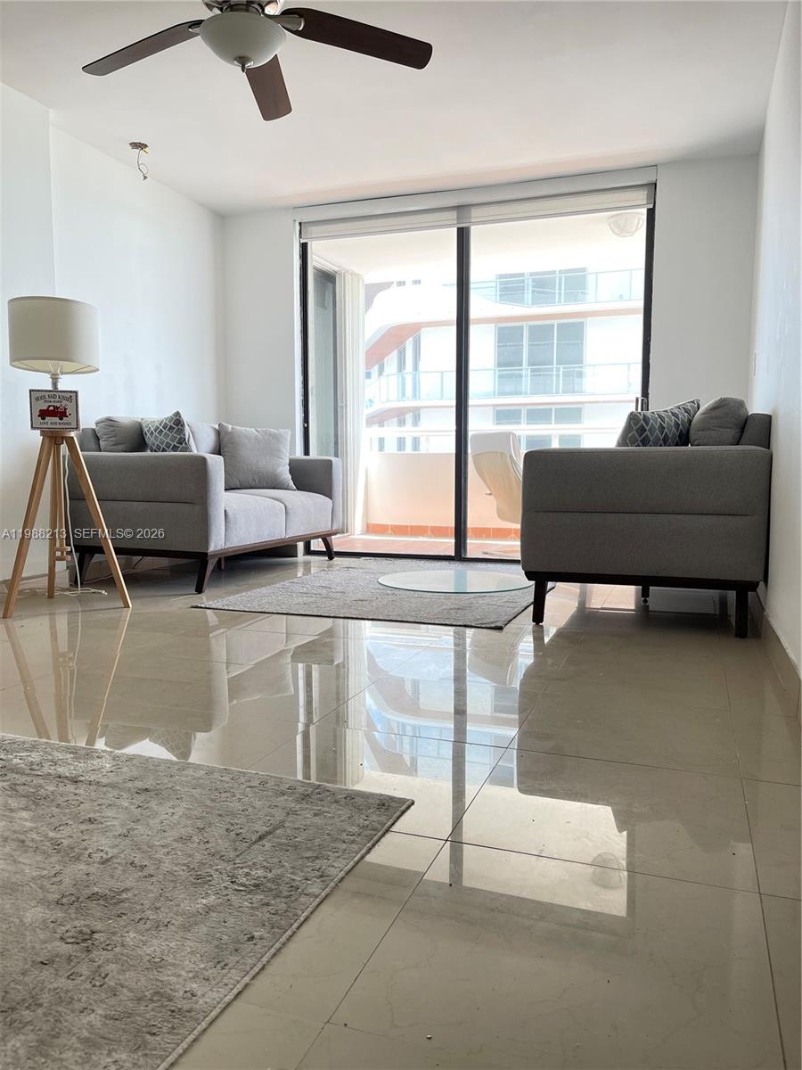 6820 Indian Crk Dr #3B Miami Beach, FL 33141