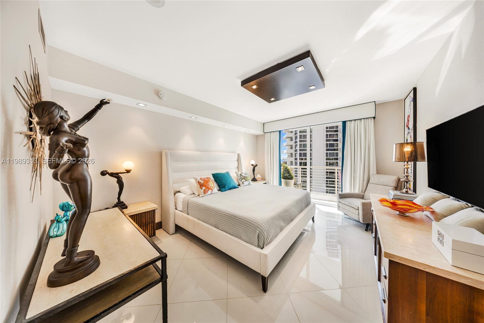 2821 N Ocean Blvd #806S Fort Lauderdale, FL 33308