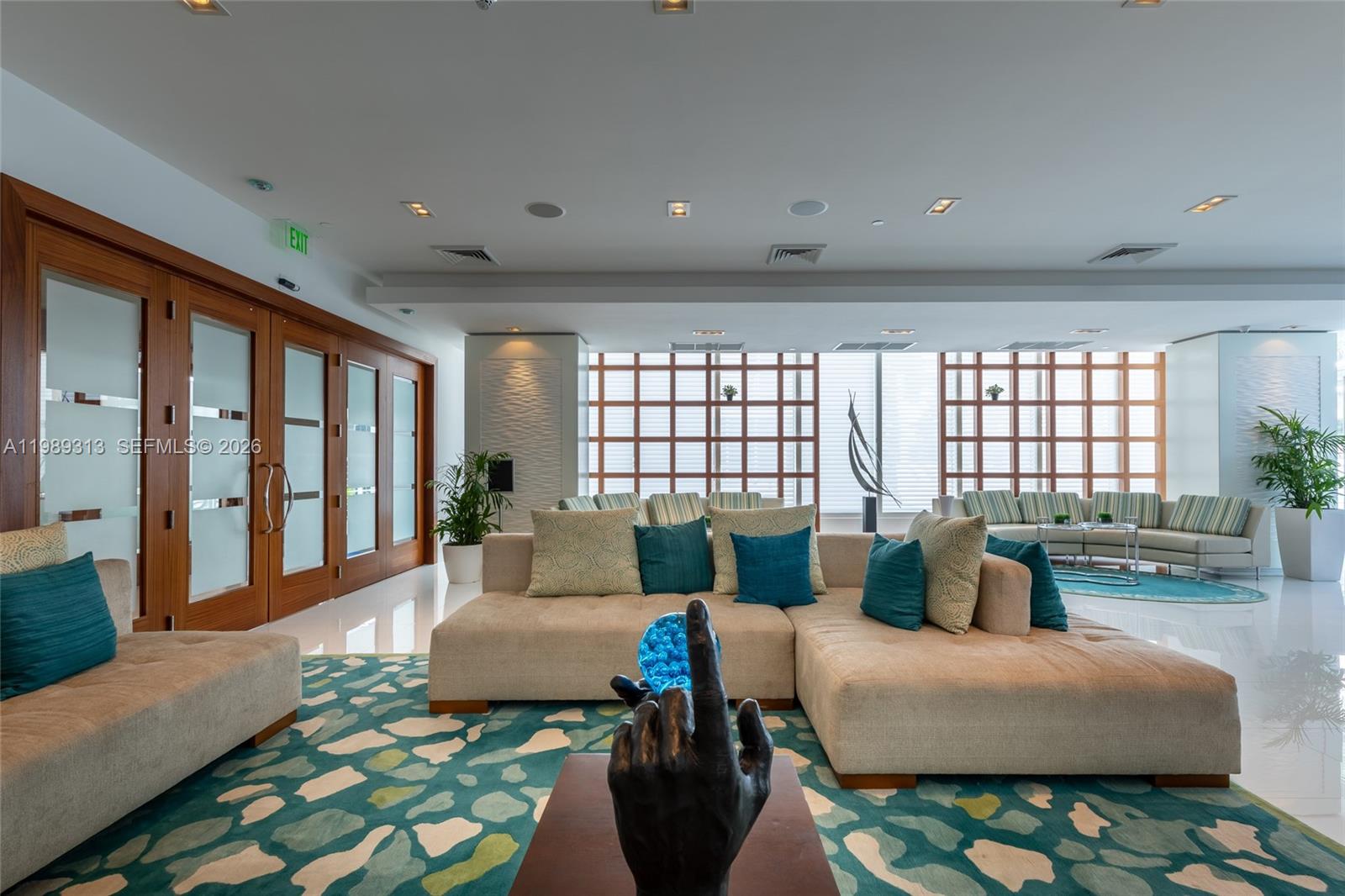 2821 N Ocean Blvd #806S Fort Lauderdale, FL 33308