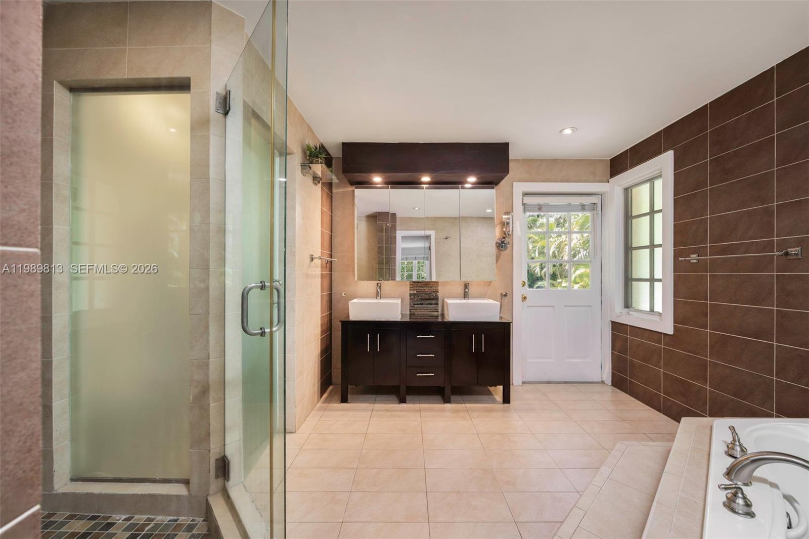 4206 Alhambra Cir Coral Gables, FL 33146