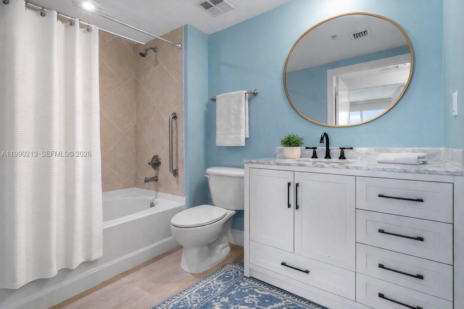 325 S Biscayne Blvd #1718 Miami Beach, FL 33131