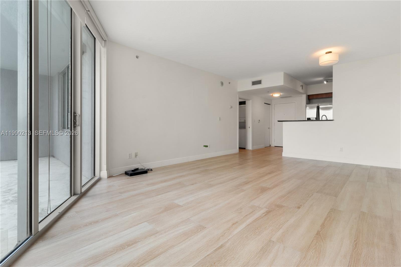 325 S Biscayne Blvd #1718 Miami Beach, FL 33131