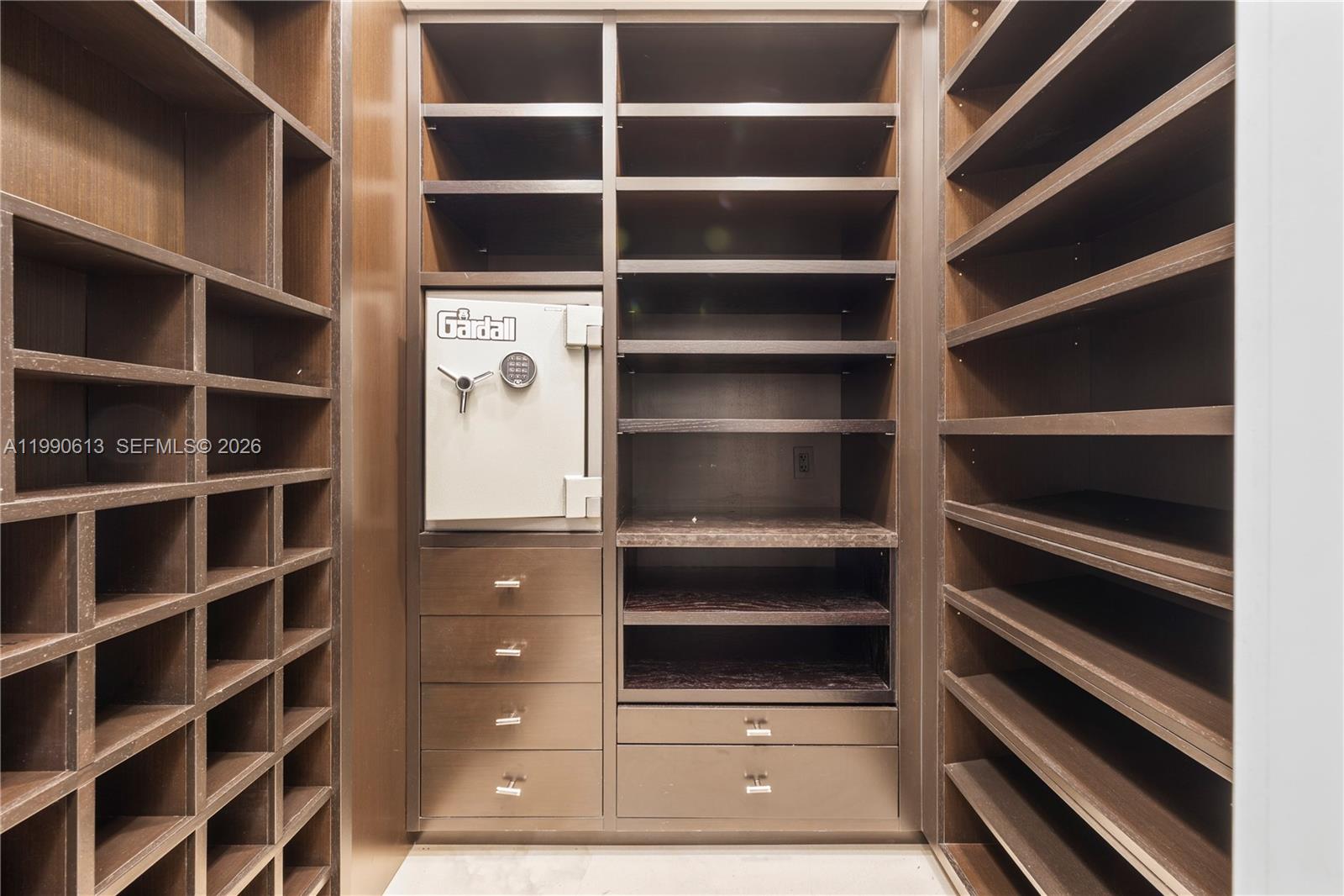 18201 Collins Ave #1209 Sunny Isles Beach, FL 33160