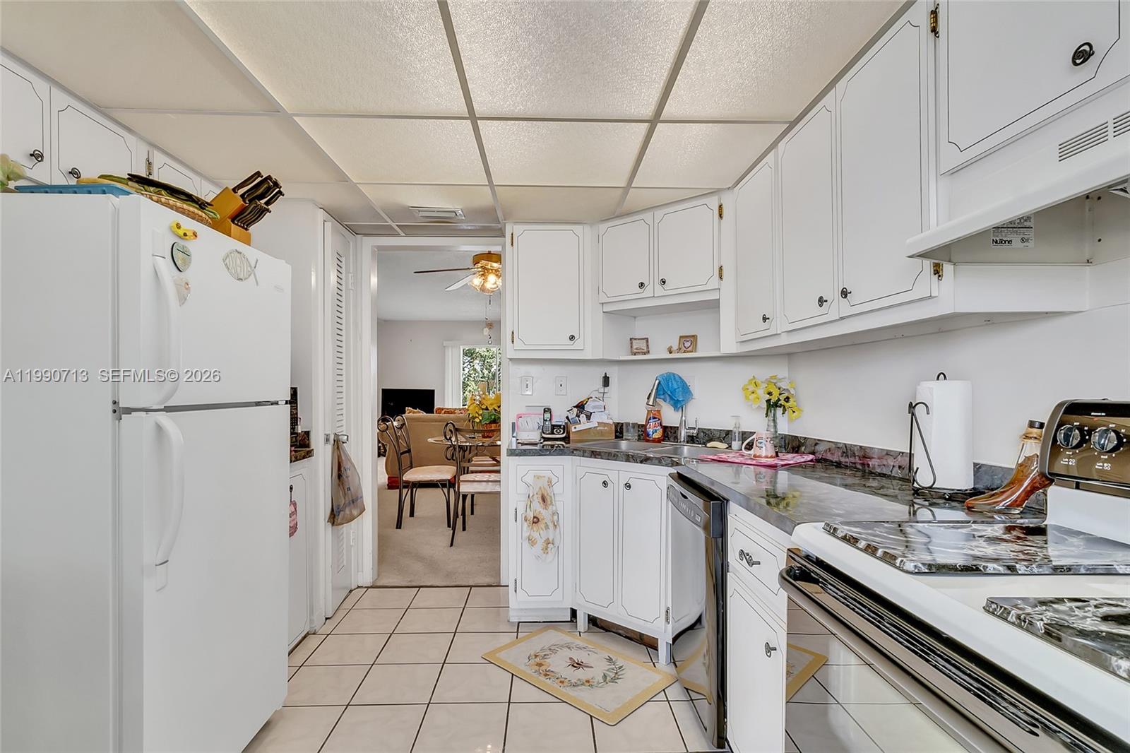 3535 Broken Woods Dr #302 Coral Springs, FL 33065