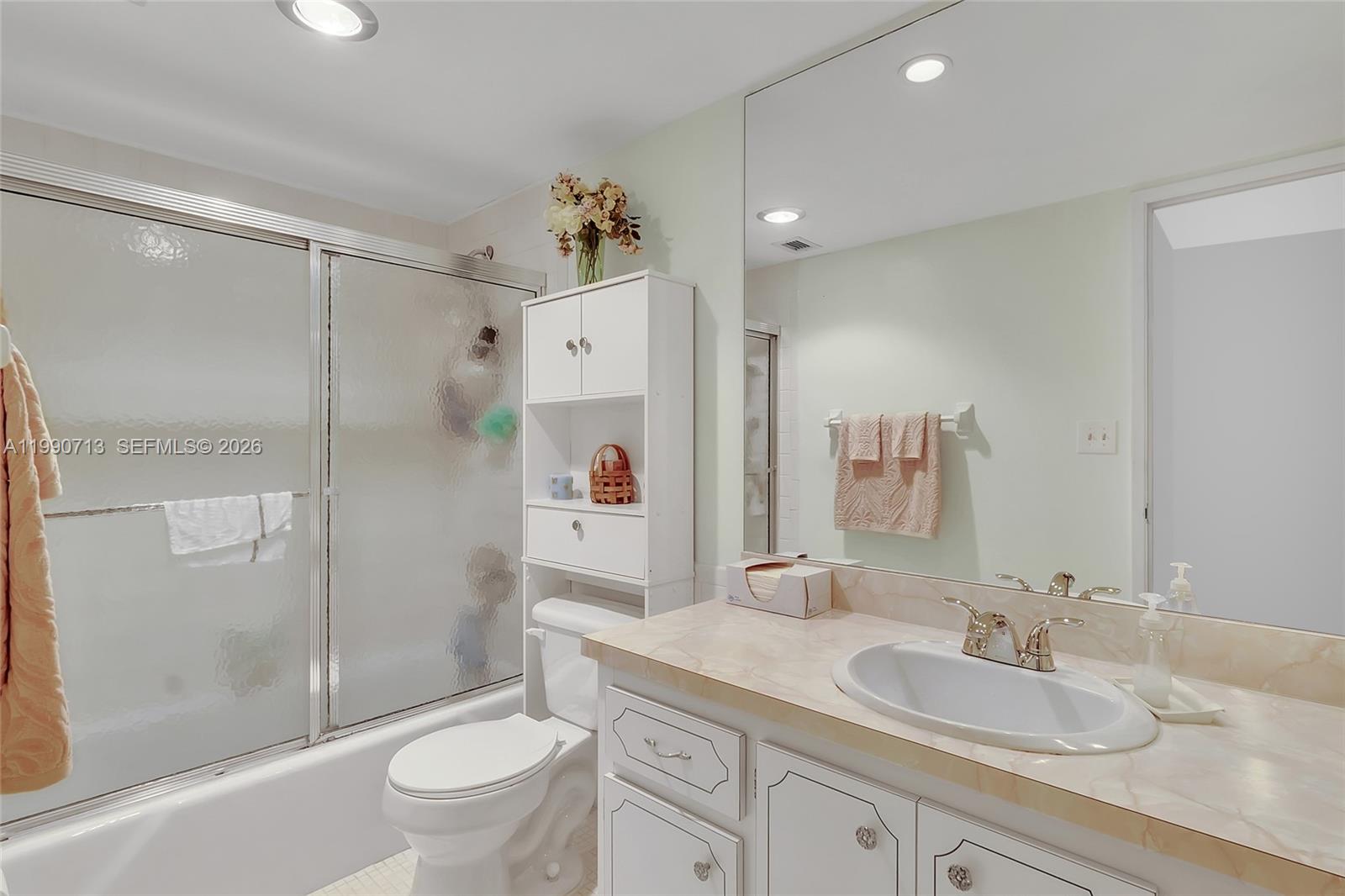 3535 Broken Woods Dr #302 Coral Springs, FL 33065