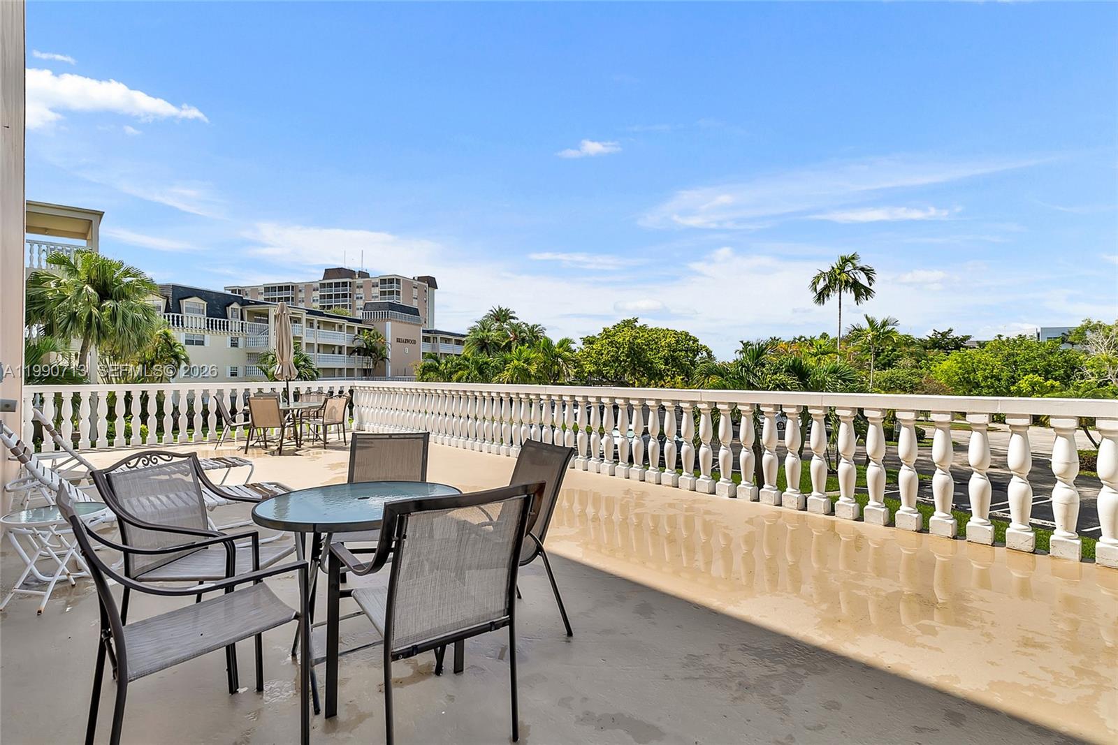 3535 Broken Woods Dr #302 Coral Springs, FL 33065