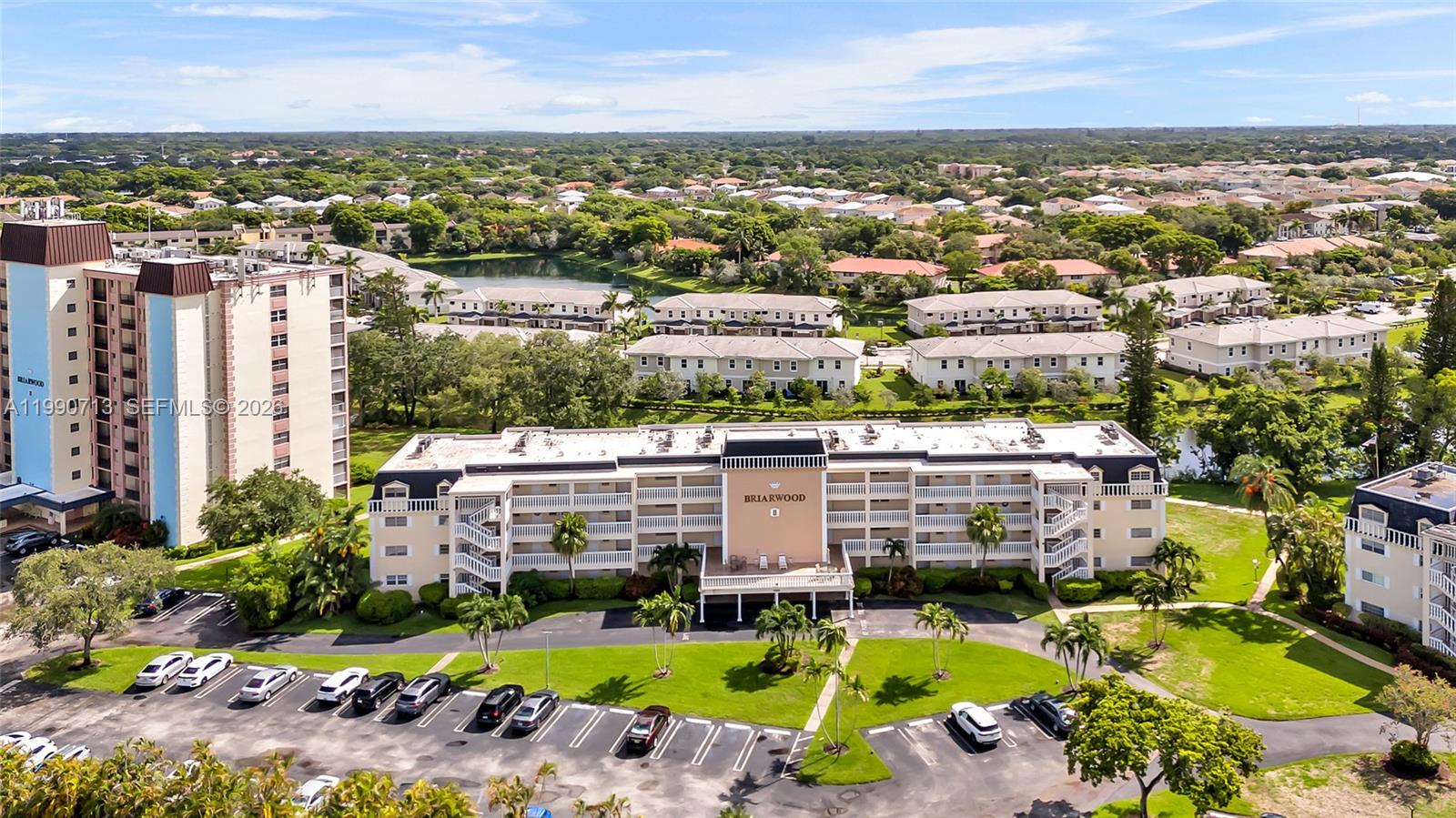 3535 Broken Woods Dr #302 Coral Springs, FL 33065