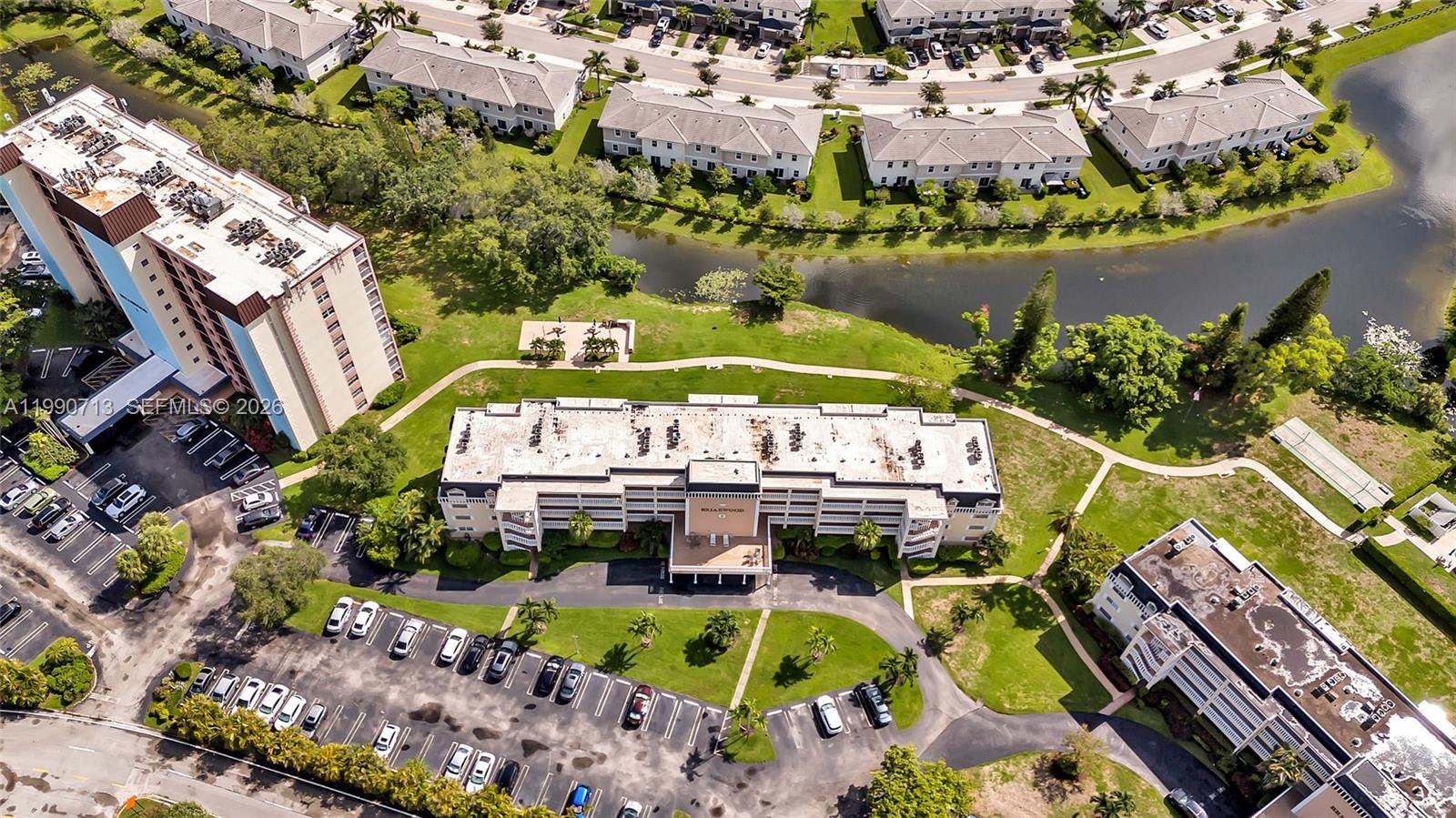 3535 Broken Woods Dr #302 Coral Springs, FL 33065