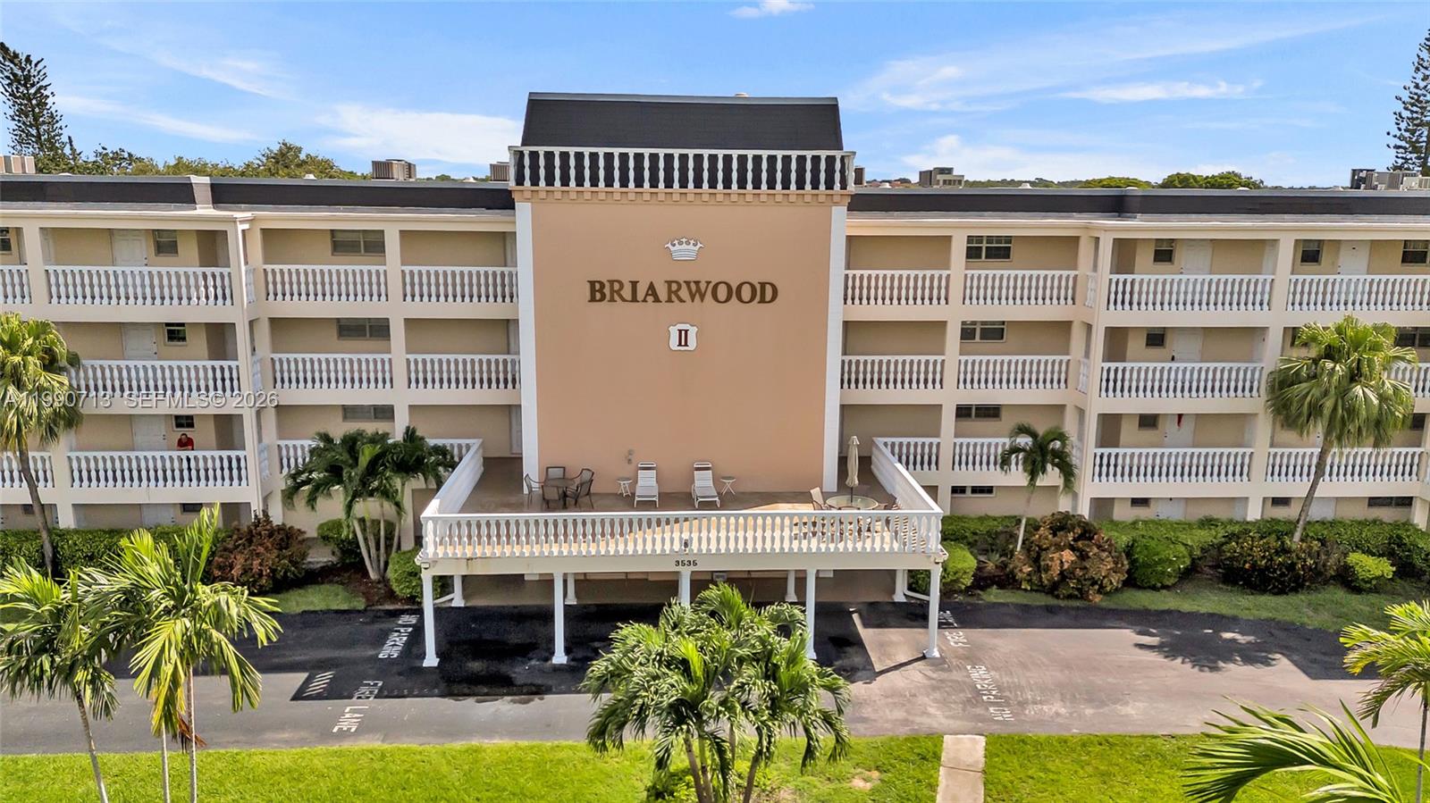 3535 Broken Woods Dr #302 Coral Springs, FL 33065