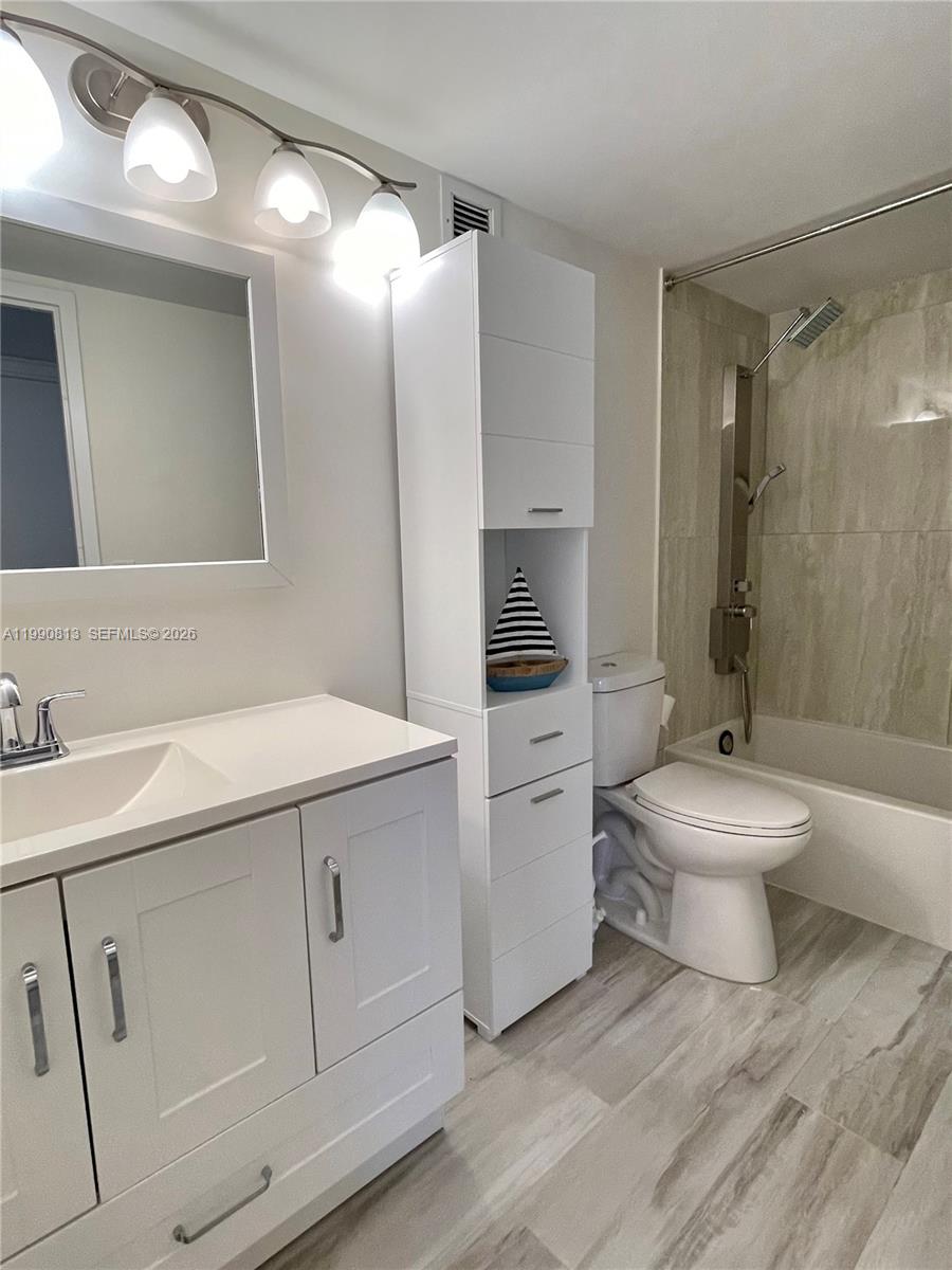 2101 Atlantic Shores Blvd #320 Hallandale Beach, FL 33009