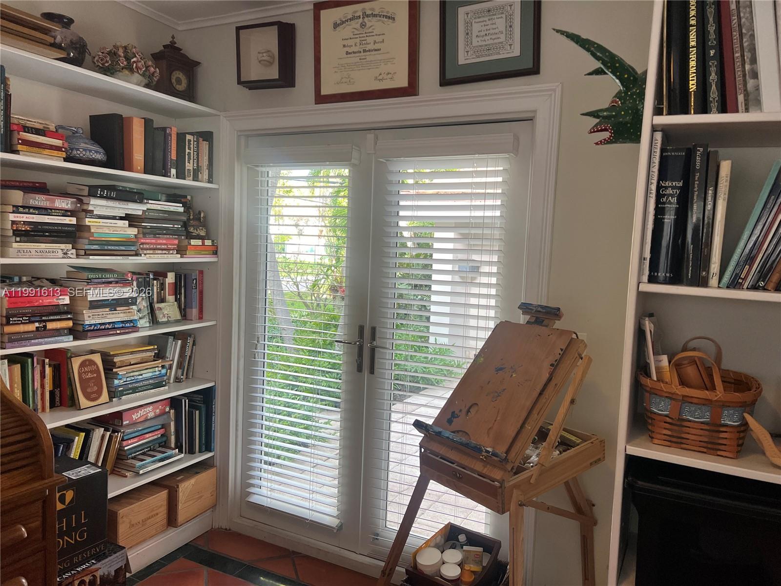 204 Westwood Dr Key Biscayne, FL 33149