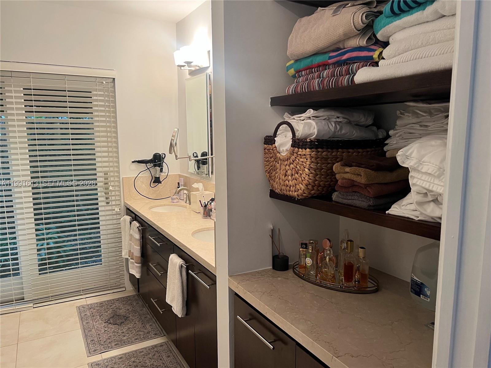 204 Westwood Dr Key Biscayne, FL 33149