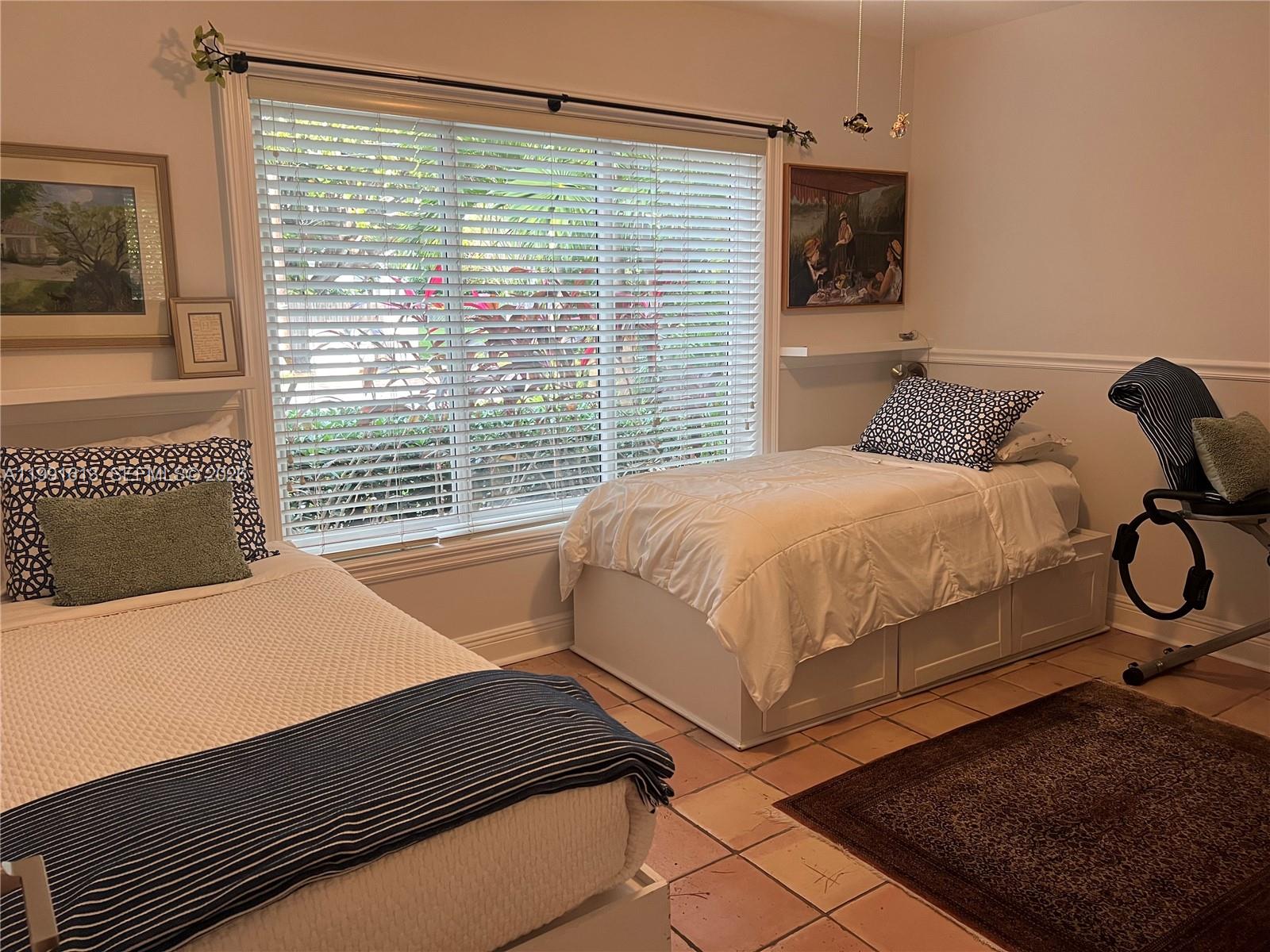 204 Westwood Dr Key Biscayne, FL 33149