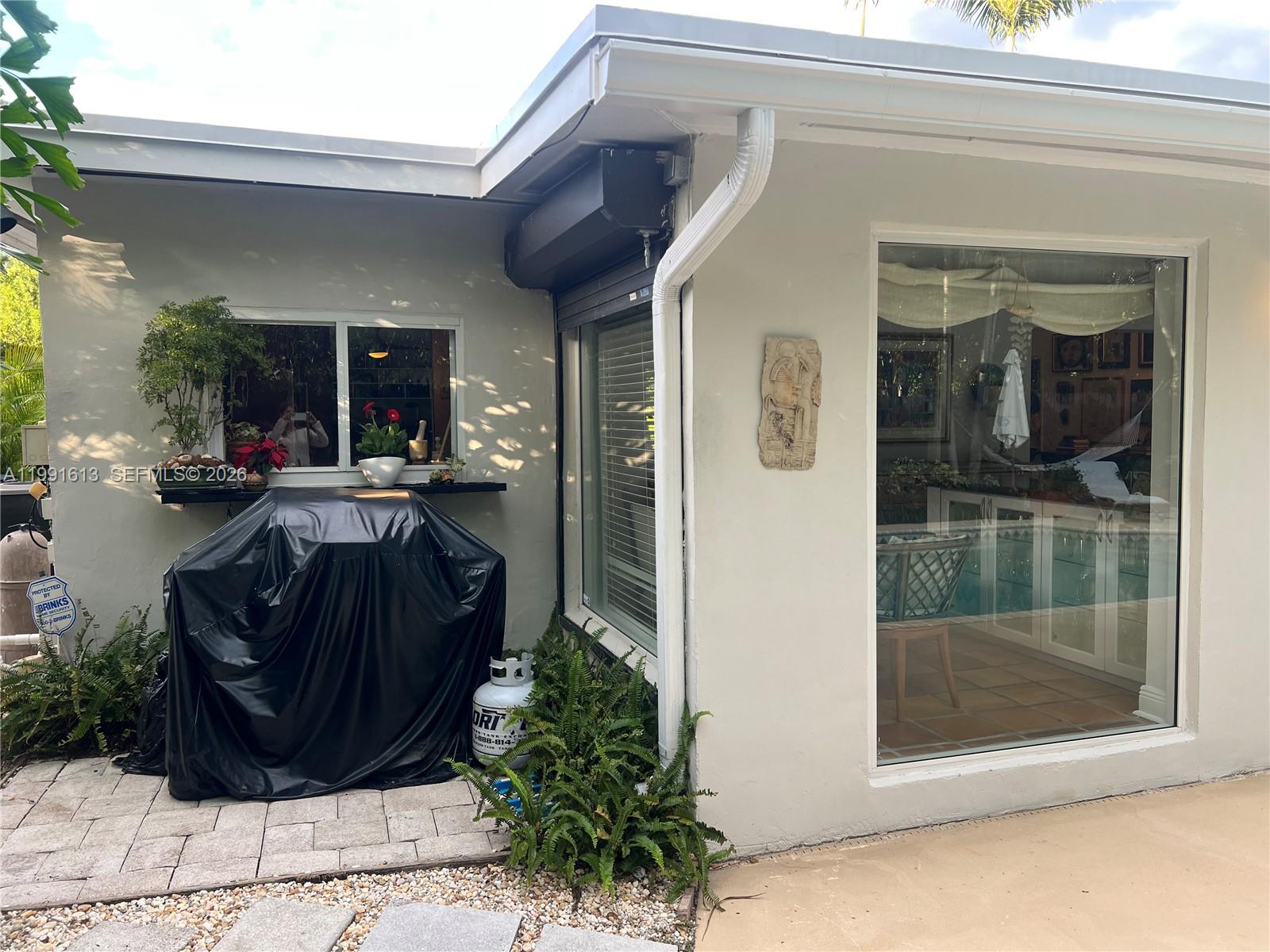 204 Westwood Dr Key Biscayne, FL 33149