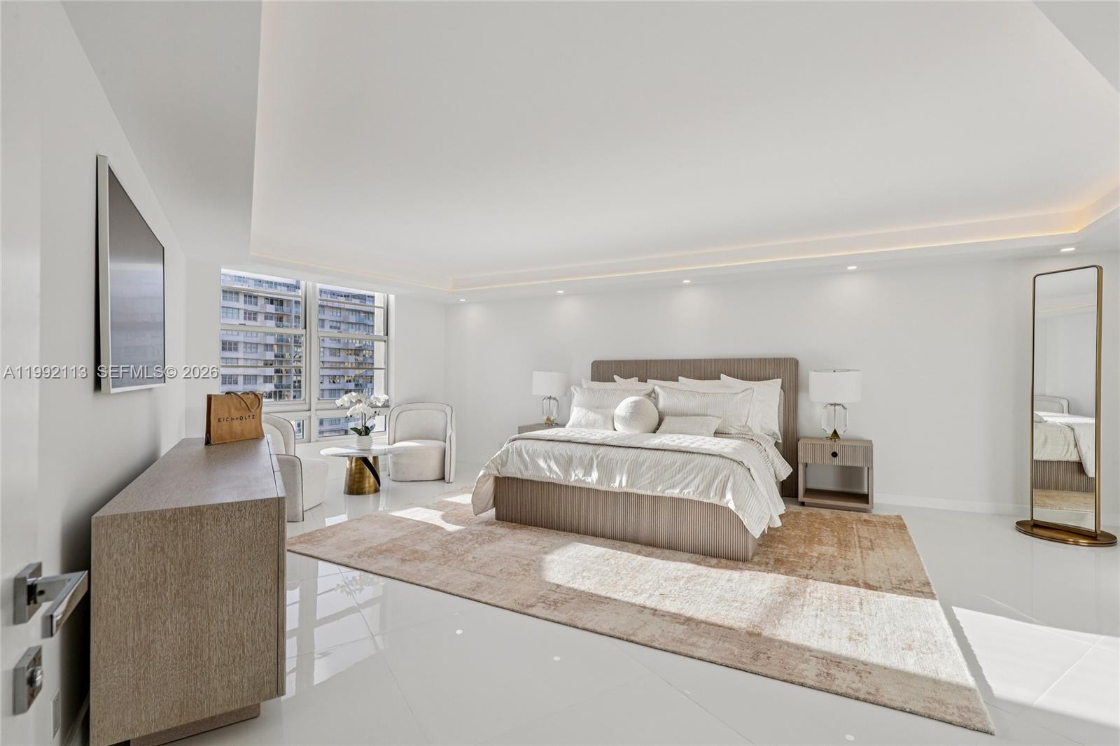 5660 Collins Ave #11C Miami Beach, FL 33140