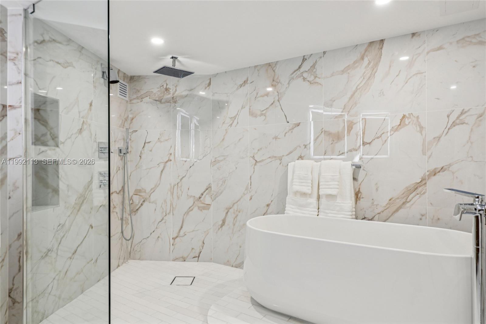 5660 Collins Ave #11C Miami Beach, FL 33140