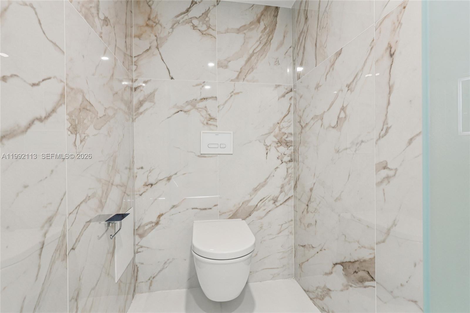 5660 Collins Ave #11C Miami Beach, FL 33140