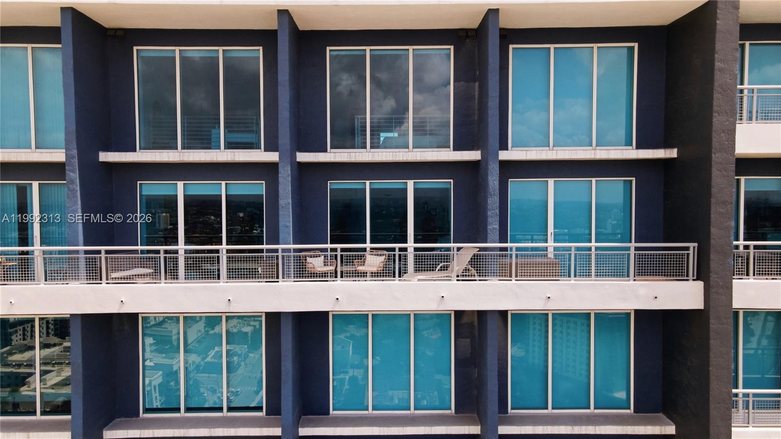 60 SW 13th St #2805 Miami, FL 33130