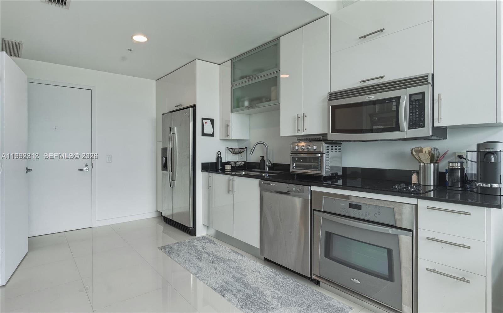 60 SW 13th St #2805 Miami, FL 33130