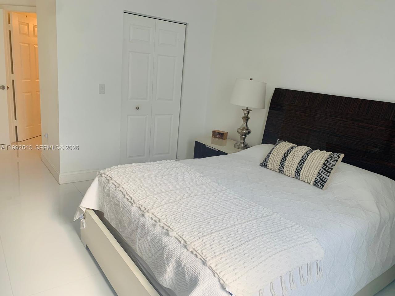 image Porto Bellagio Condo9