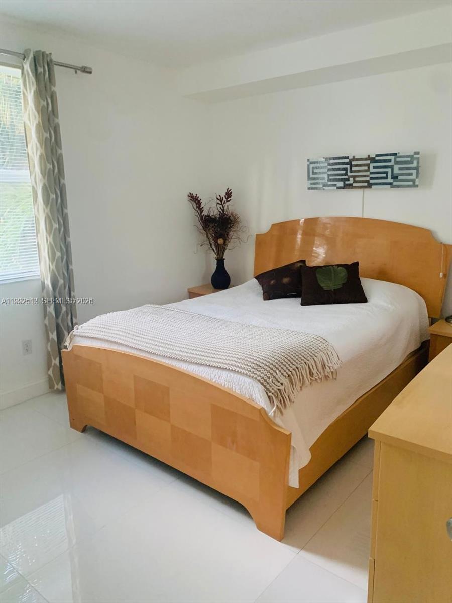 image Porto Bellagio Condo11