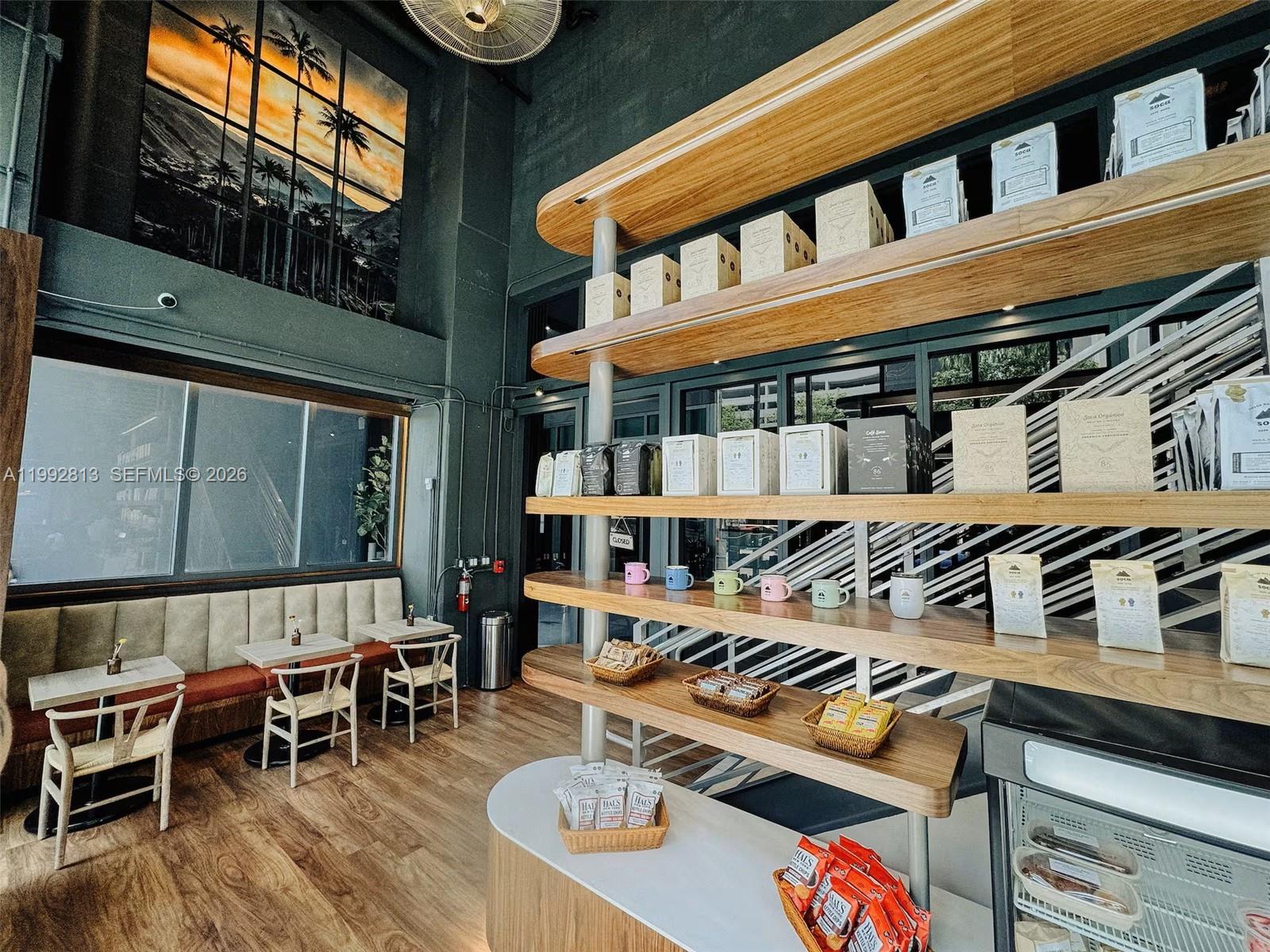 229 SW 9th St #202 Miami, FL 33130