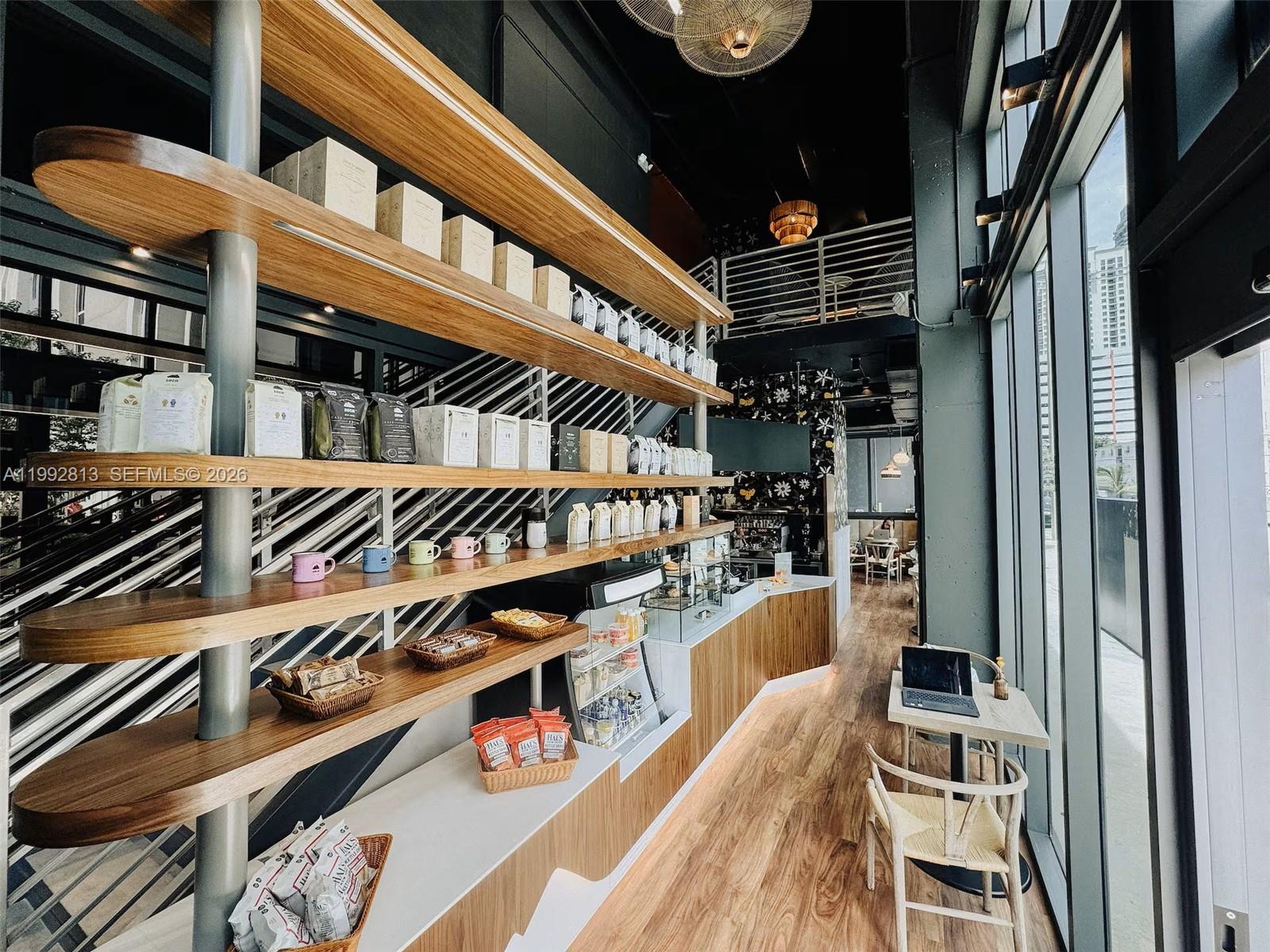 229 SW 9th St #202 Miami, FL 33130