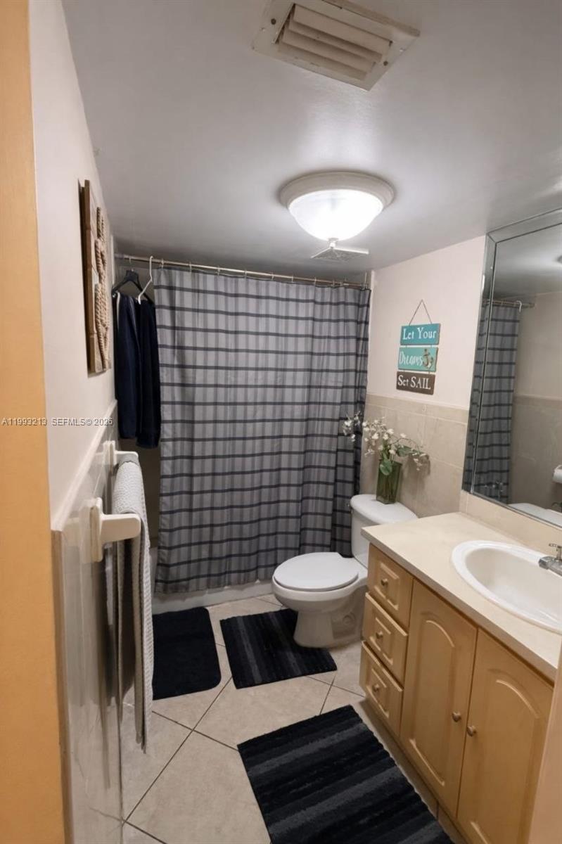 Undisclosed Address Miami, FL 33193