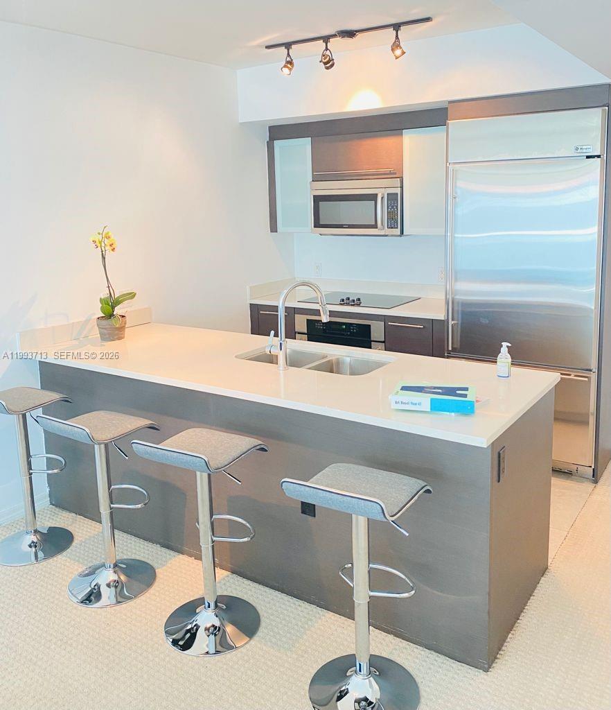 image 500 Brickell East12