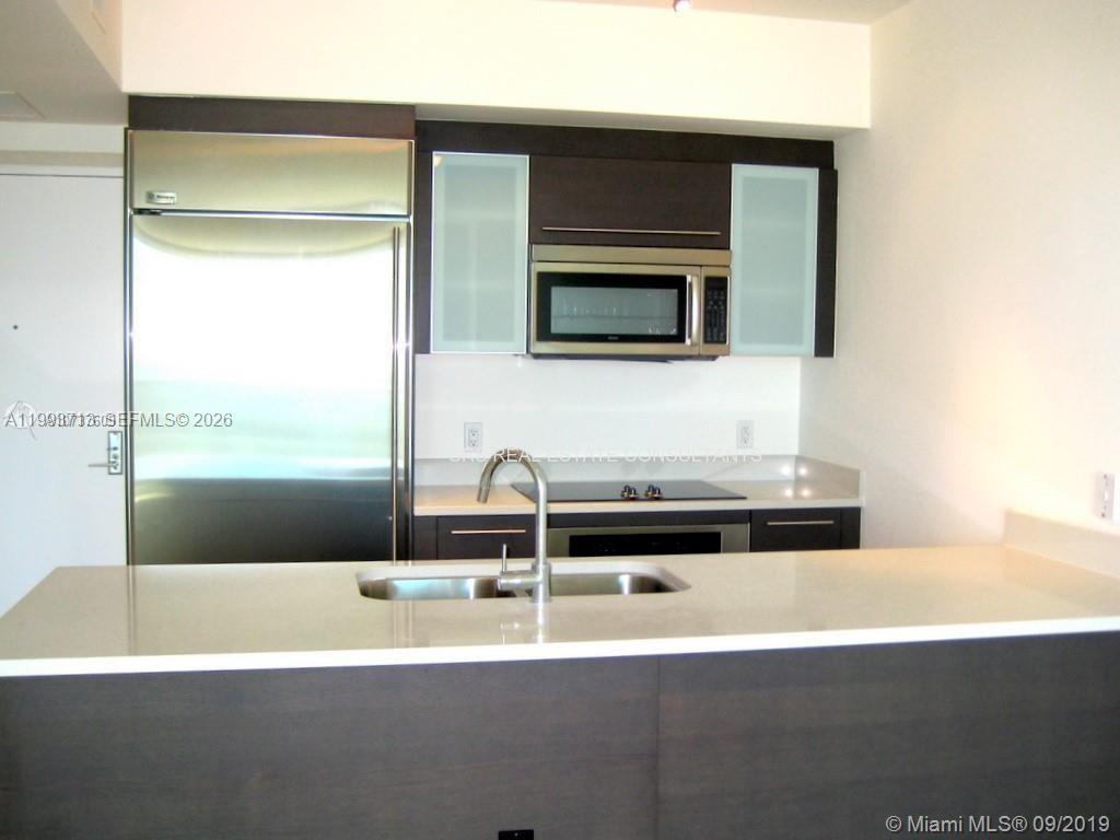 image 500 Brickell East4