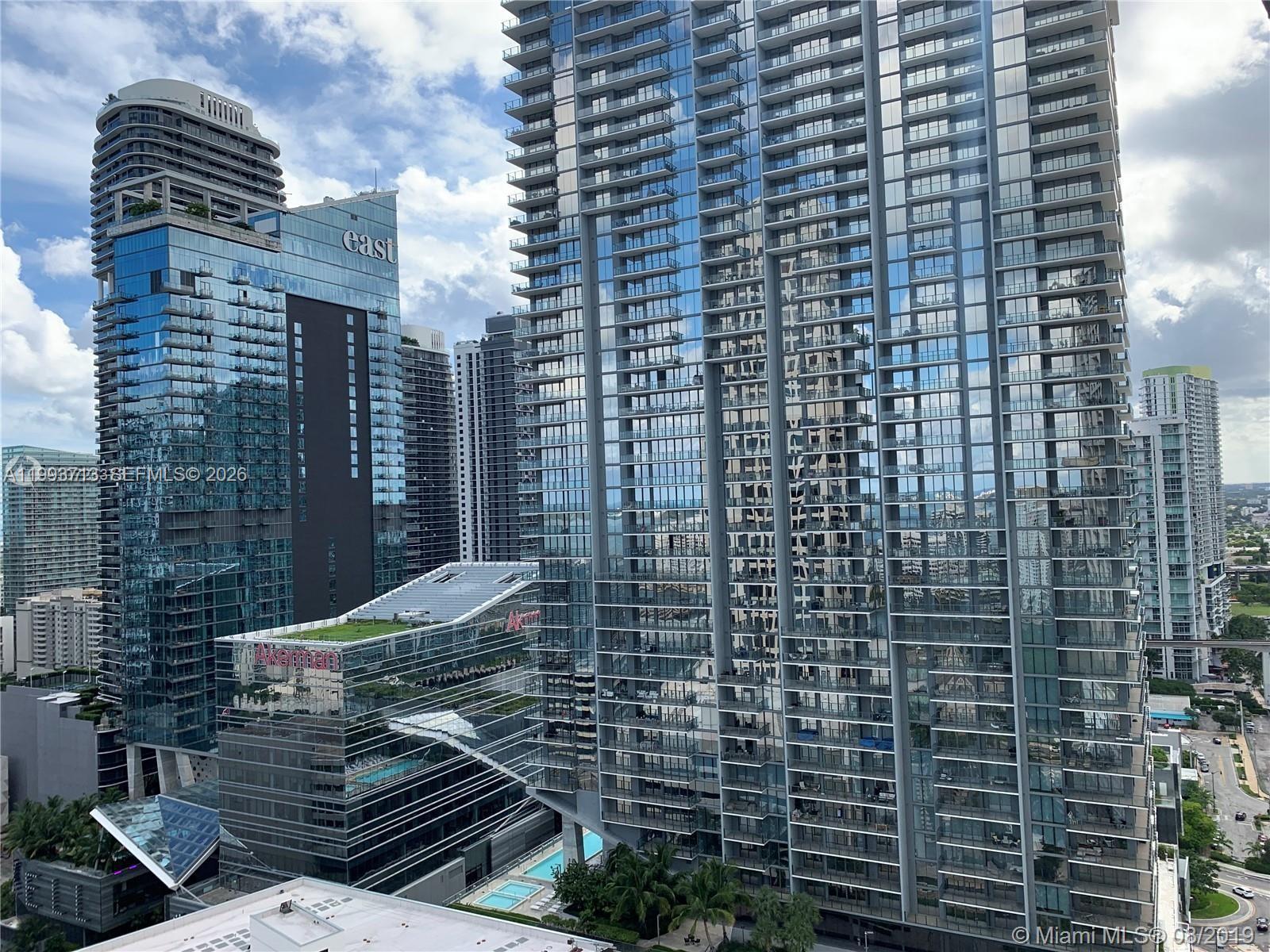 image 500 Brickell East6