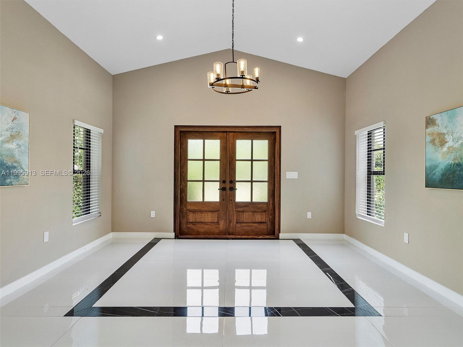 1500 Biarritz Dr Miami Beach, FL 33141