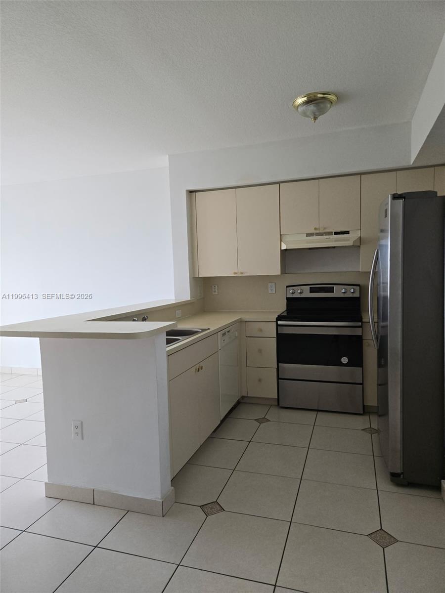 11060 SW 196th St #504