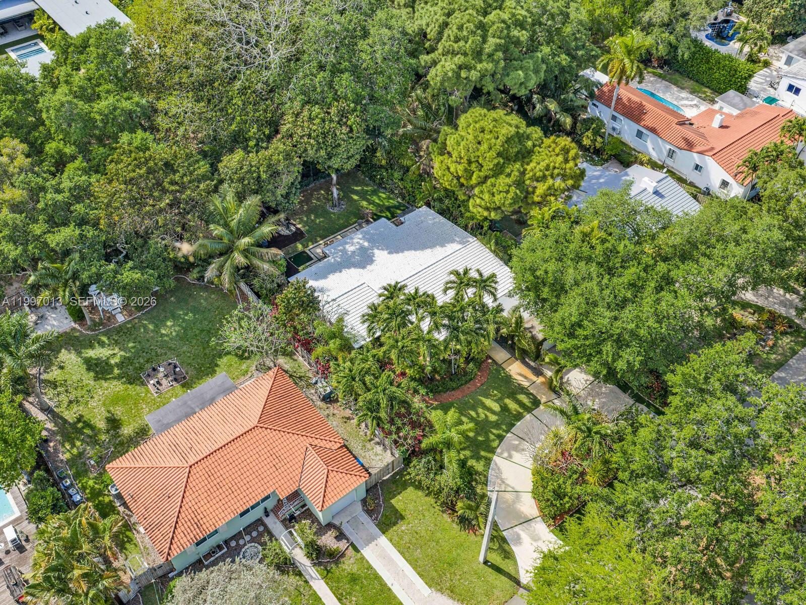 11932 NE 8th Ave Biscayne Park, FL 33161