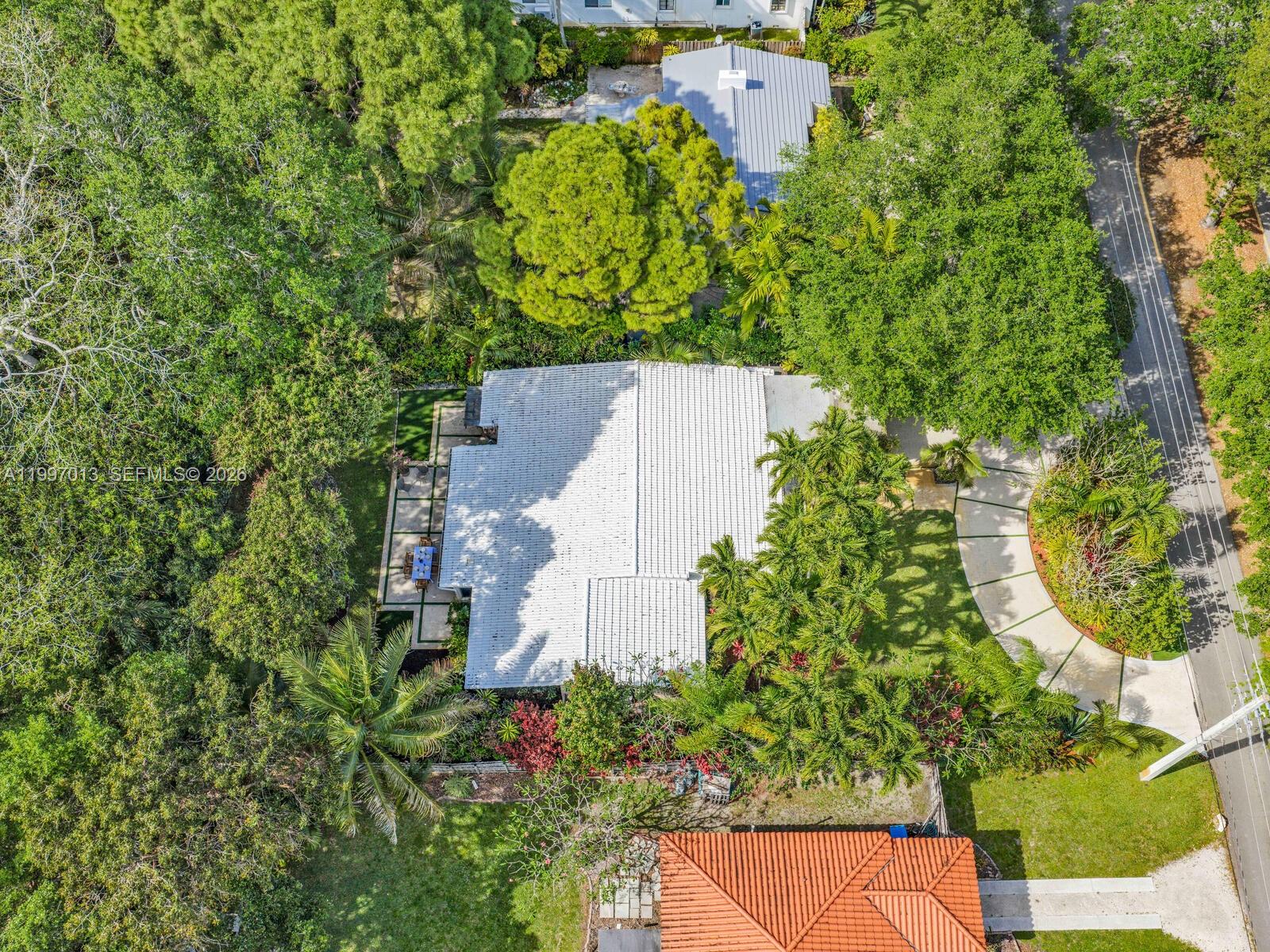 11932 NE 8th Ave Biscayne Park, FL 33161