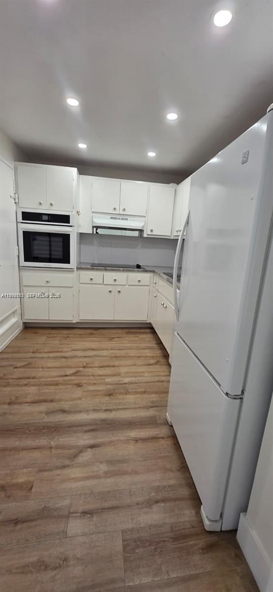 400 Kings Pt Dr #1122