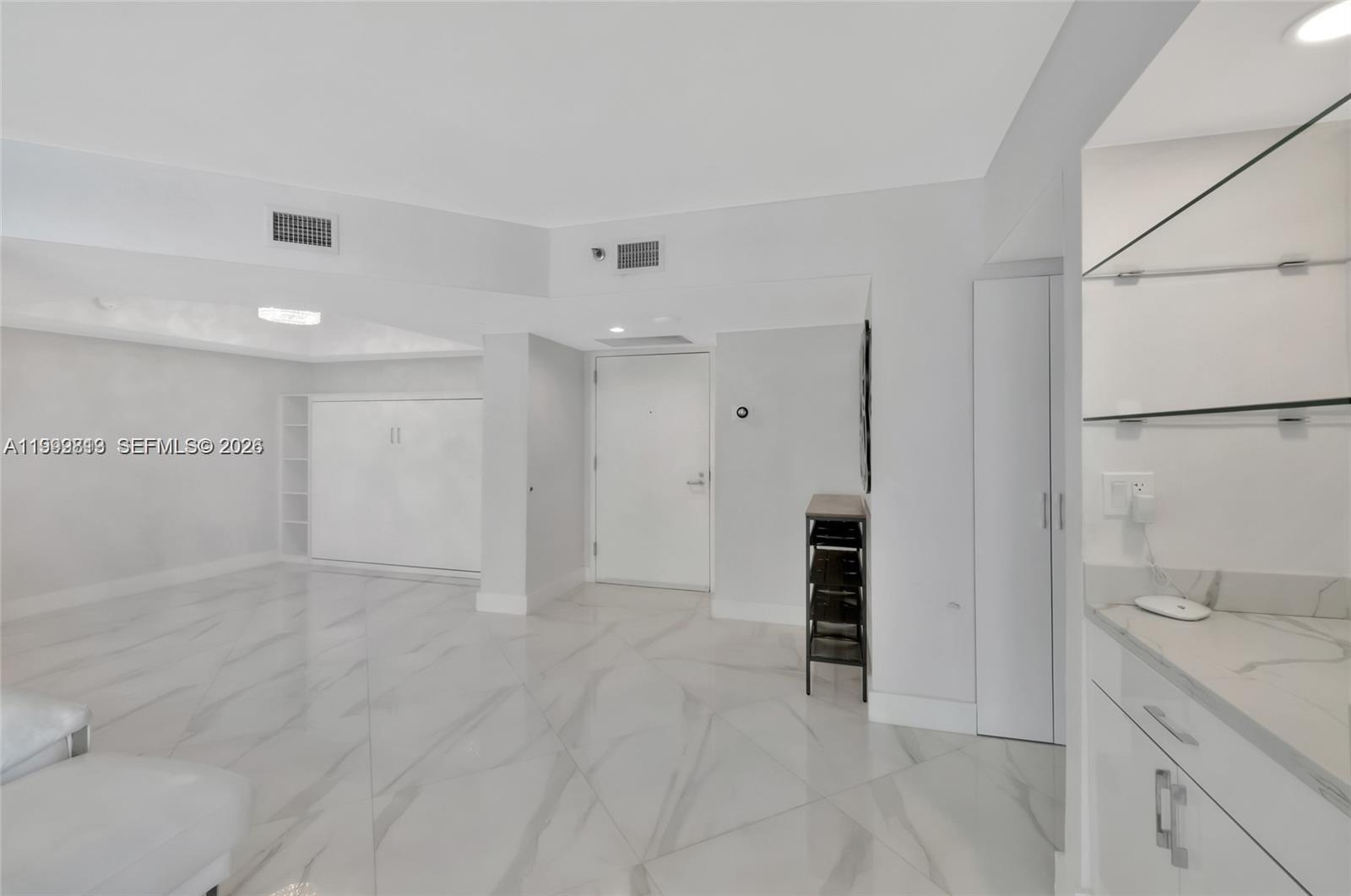 16425 Collins Ave #1612 Sunny Isles Beach, FL 33160