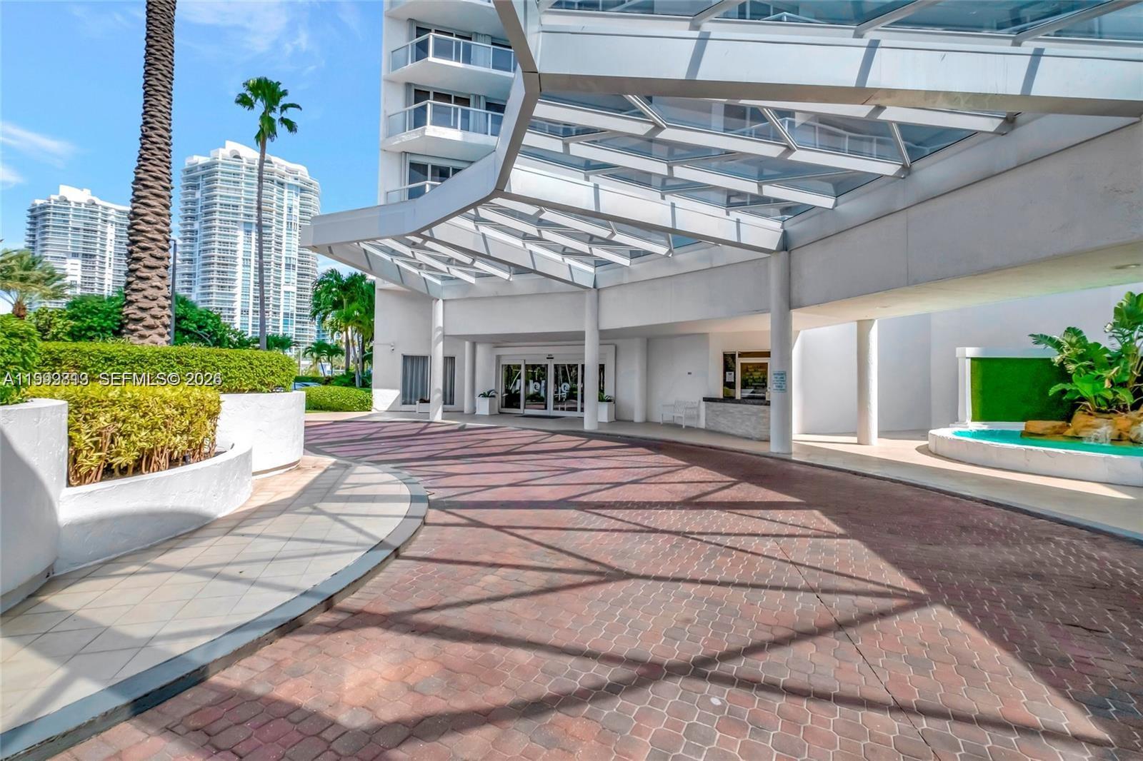 16425 Collins Ave #1612 Sunny Isles Beach, FL 33160